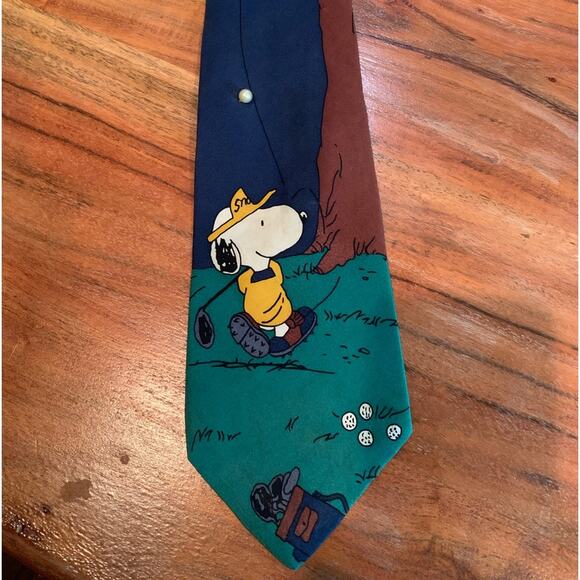 Snoopy and Woodstock men’s golf Peanut’s tie - Picture 1 of 11